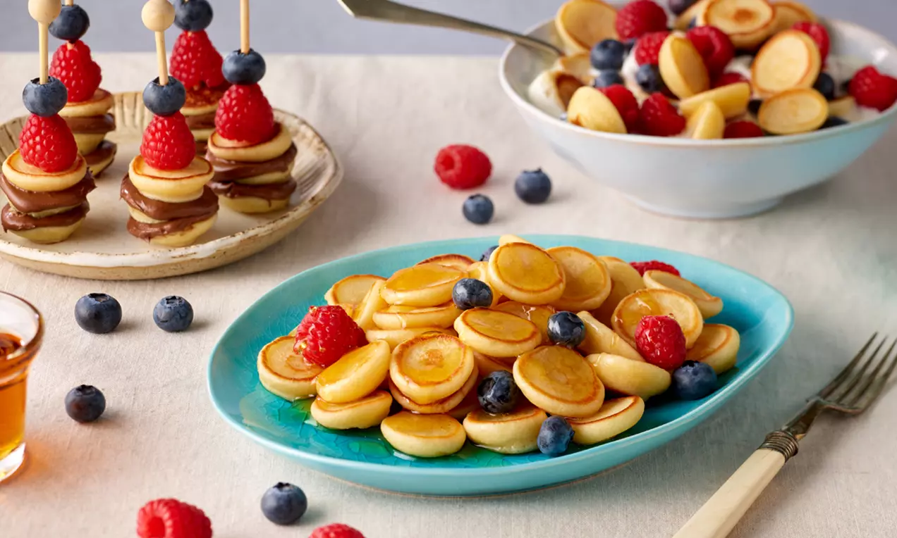 Mini-Pancakes im handlichen Format – schnell zubereitet, herrlich weich und perfekt für Frühstück, Brunch oder süße Snacks zwischendurch.