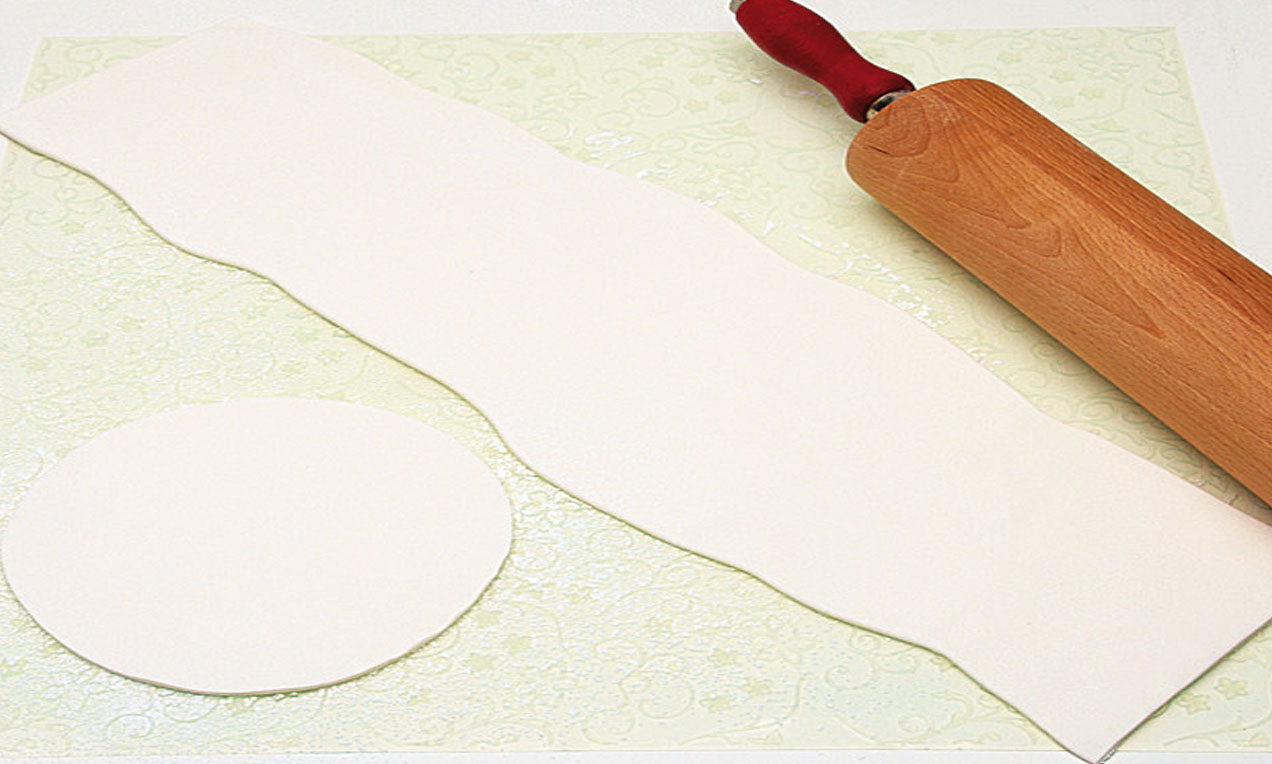 Torte mit Rollfondant eindecken_Var1_2